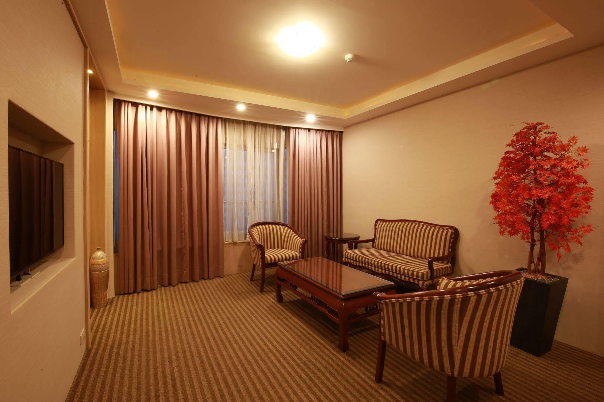 Highness Hotel Guishan Luaran gambar